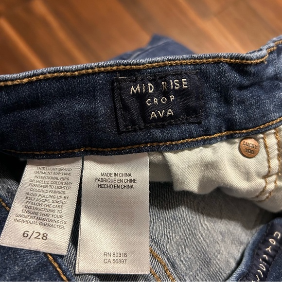 Lucky Brand Women’s Jeans 6/28 Medium Wash‎ Mid Rise Crop Ava - Picture 7 of 8